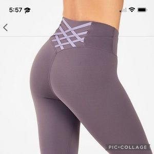 Fabletics Cross Back 7/8 Leggings S